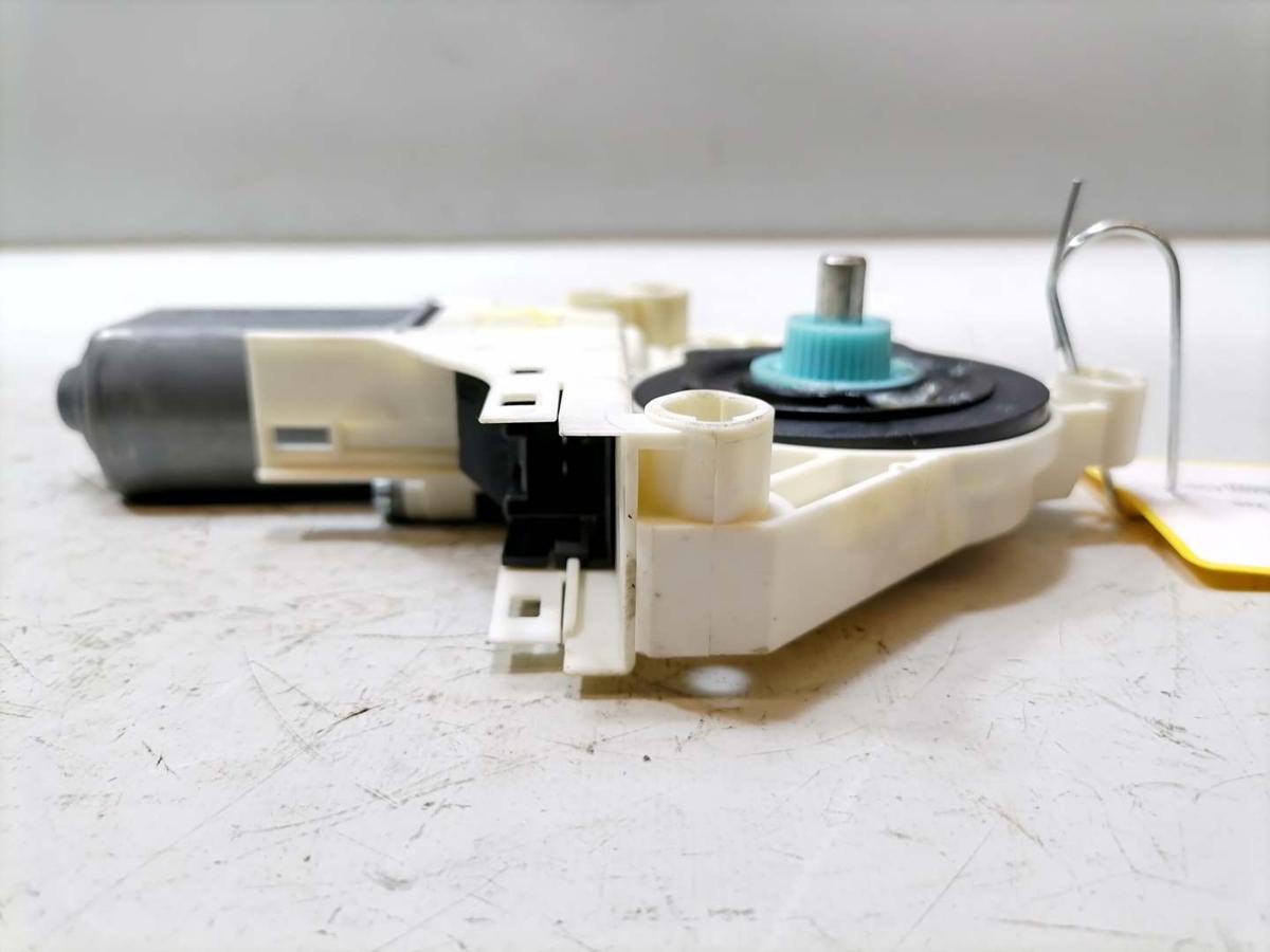 Audi A4 8K B8 original Fensterhebermotor vorn rechts Bj.2010 Audi A4 8K B8 original Fensterhebermotor vorn rechts Bj.2010